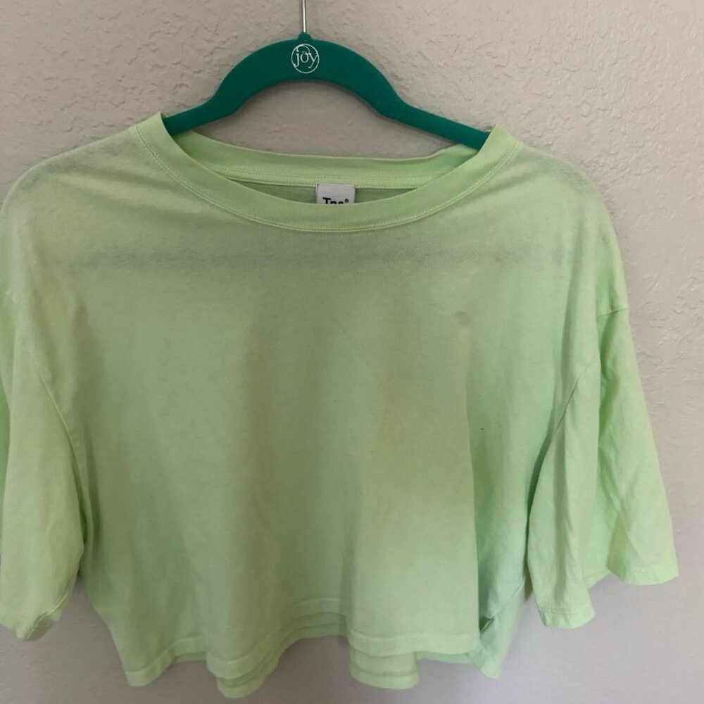 Aritzia TNA Boxy Cropped T-shirt
